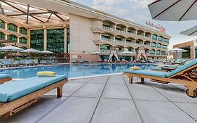 Mövenpick Grand Al Bustan